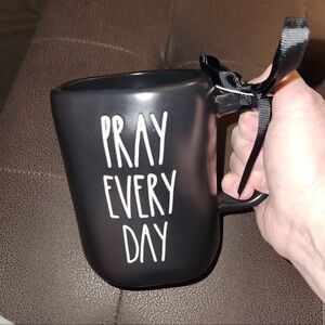 NEW Rae Dunn PRAY EVERY DAY